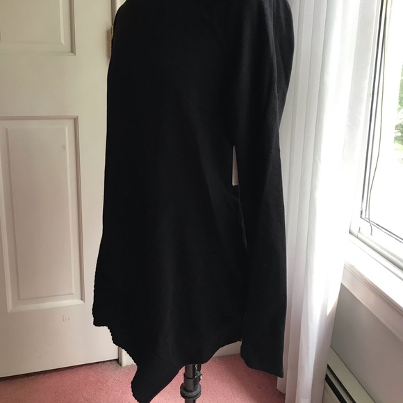 Donating ♻️. Make an offer! Rafaella Black Asymmetrical Sweater - Picture 2 of 4